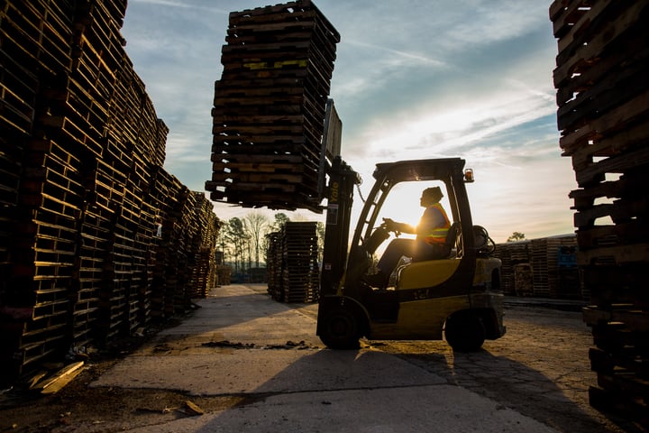 48forty_forklift01