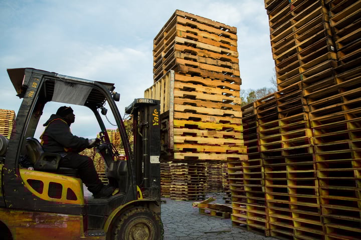 48forty_forklift04